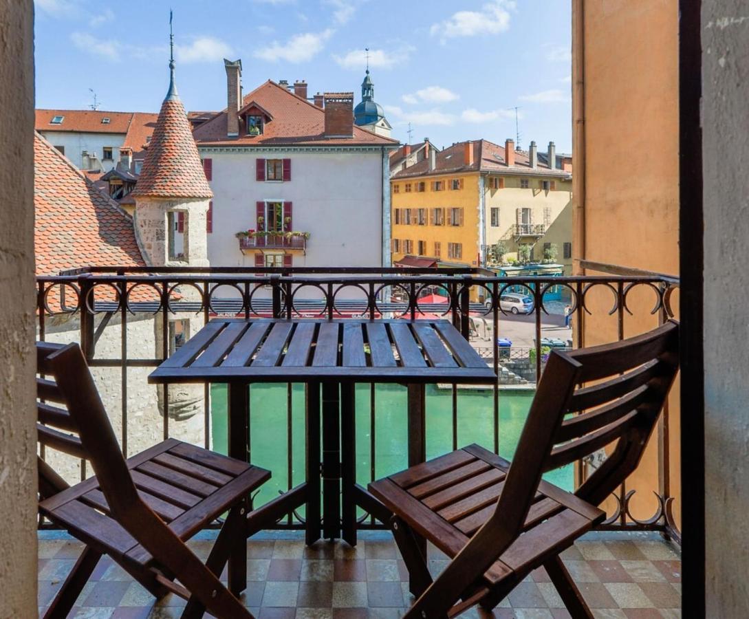 3-Star Rated Apartment In The Heart Of The Old Town With A View Annecy Bagian luar foto